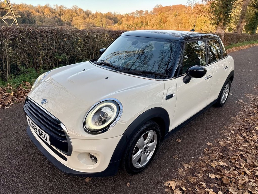 Used MINI Hatch 2019 for sale - 76621613: Photo 2