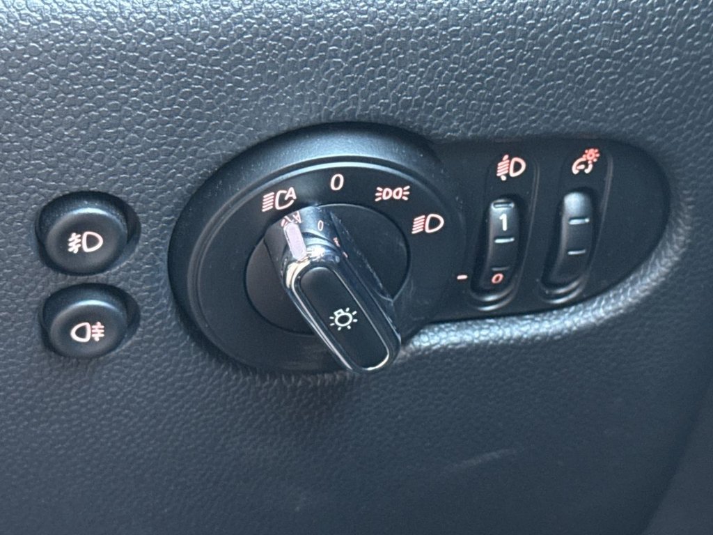 Used MINI Hatch 2019 for sale - 76621613: Photo 25