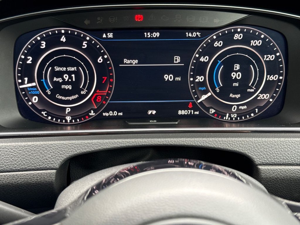 Used Volkswagen Golf 2017 for sale - 76621634: Photo 23