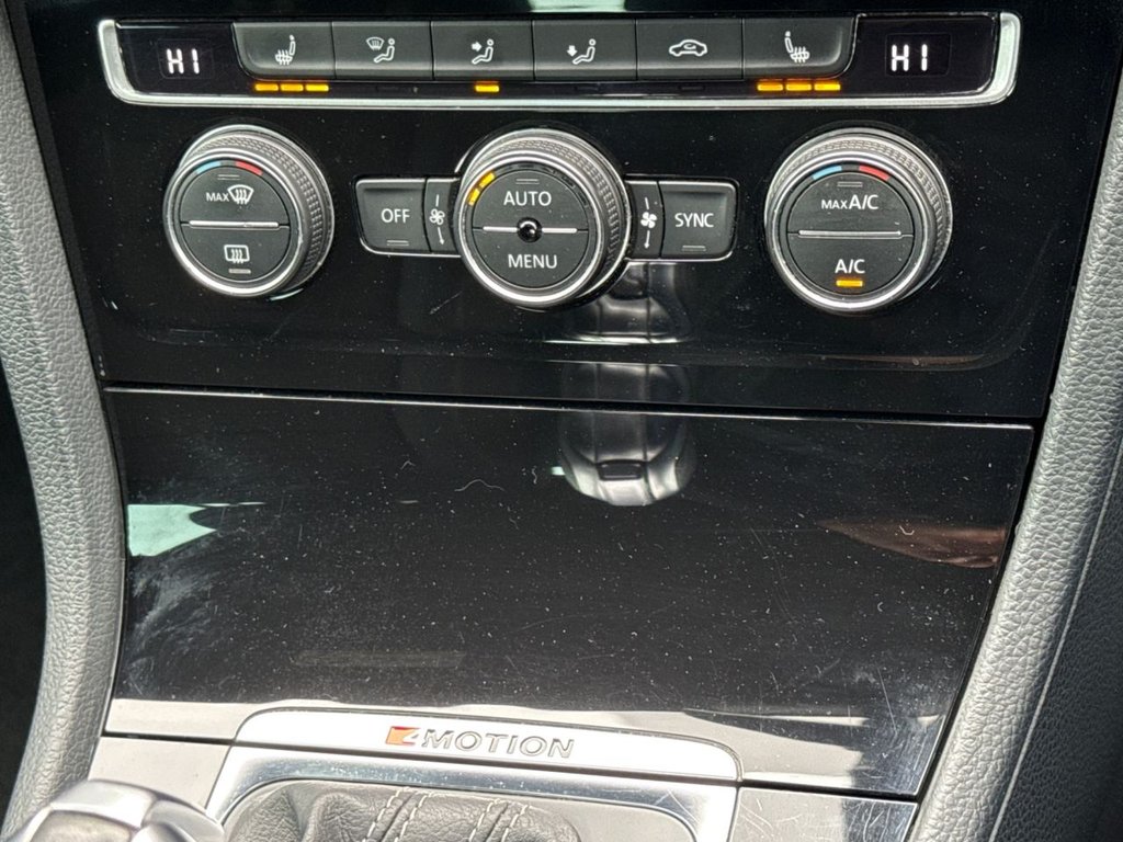 Used Volkswagen Golf 2017 for sale - 76621634: Photo 24