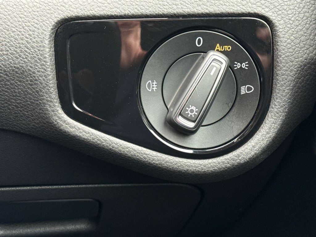 Used Volkswagen Golf 2017 for sale - 76621634: Photo 27