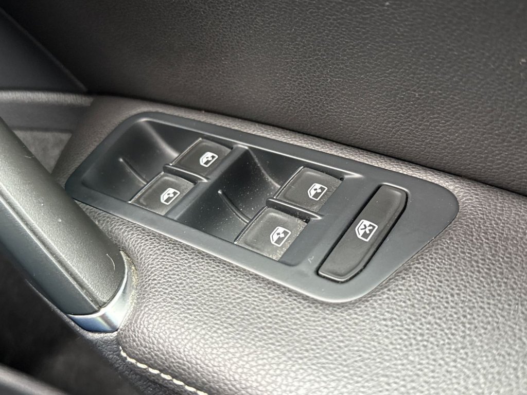 Used Volkswagen Golf 2017 for sale - 76621634: Photo 28