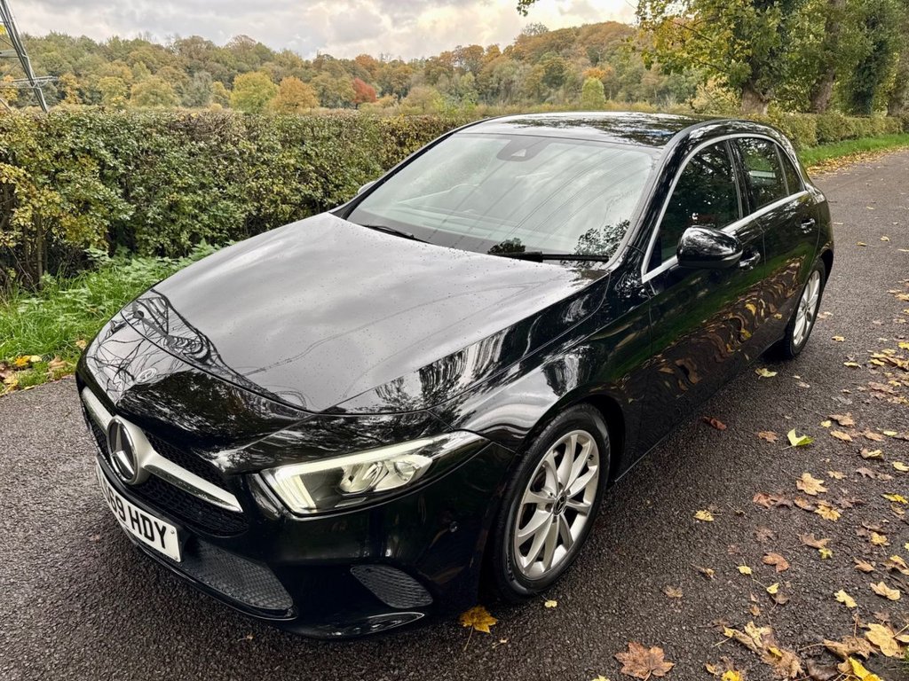 Used Mercedes-Benz A-Class 2019 for sale - 76621642: Photo 2