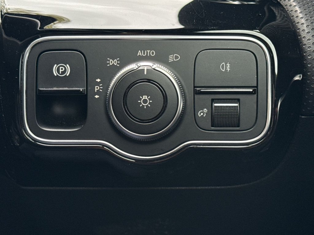 Used Mercedes-Benz A-Class 2019 for sale - 76621642: Photo 23