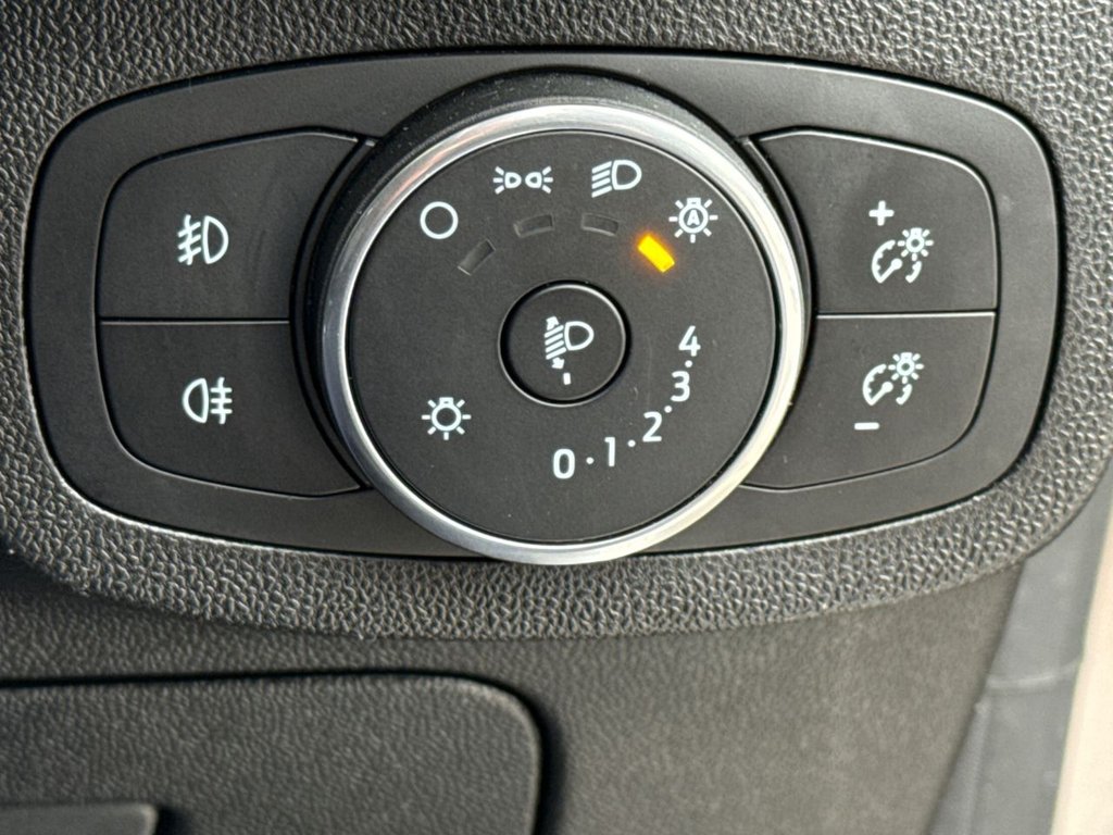 Used Ford Fiesta 2018 for sale - 76621661: Photo 28