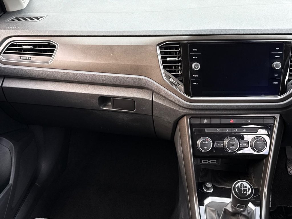 Used Volkswagen T-Roc 2019 for sale - 76621667: Photo 12