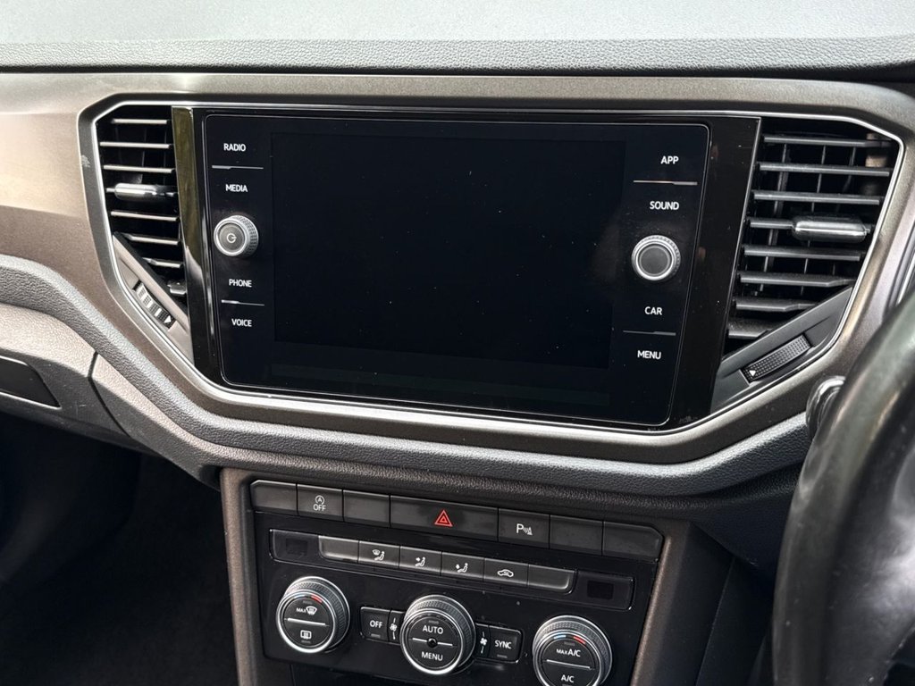 Used Volkswagen T-Roc 2019 for sale - 76621667: Photo 17