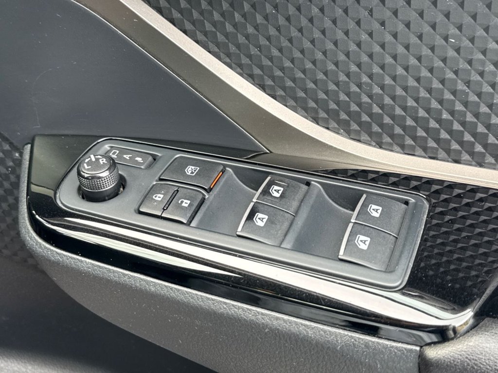 Used Toyota C-HR 2018 for sale - 77485042: Photo 25