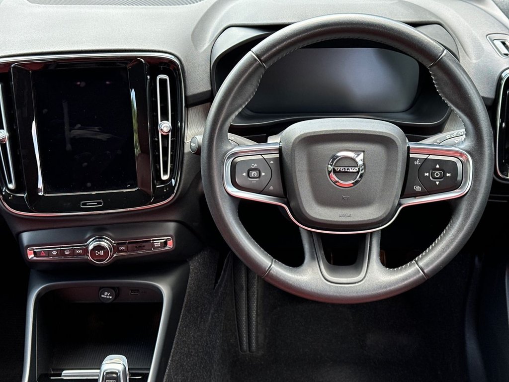 Used Volvo XC40 2020 for sale - 76621628: Photo 10