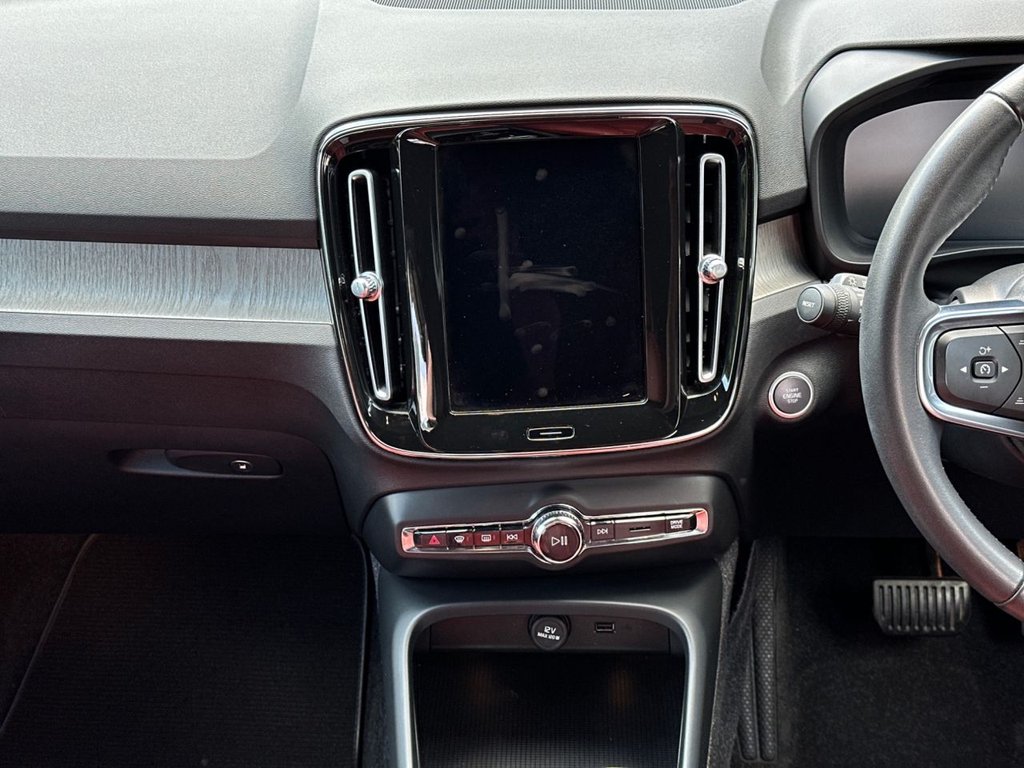 Used Volvo XC40 2020 for sale - 76621628: Photo 11