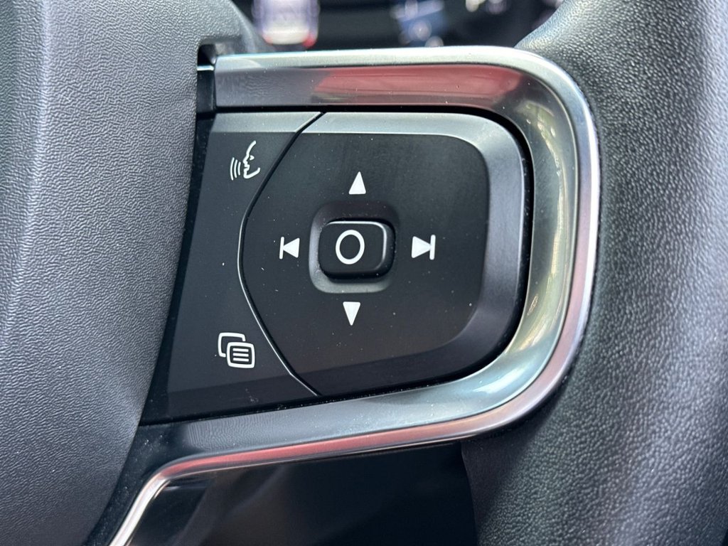 Used Volvo XC40 2020 for sale - 76621628: Photo 30