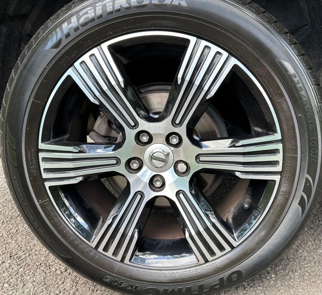 Used Volvo XC40 2020 for sale - 76621628: Photo 8