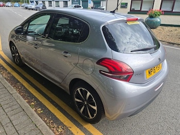 Used Peugeot 208 2019 for sale - 77059575: Photo