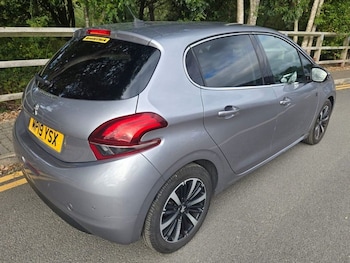 Used Peugeot 208 2019 for sale - 77059575: Photo