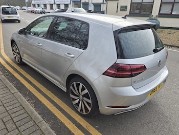 Used Volkswagen Golf 2020 for sale - 77967299: Photo
