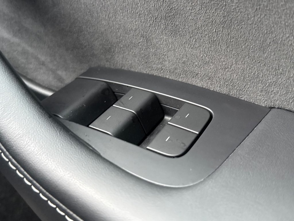 Used Tesla Model Y 2022 for sale - 77302740: Photo 22