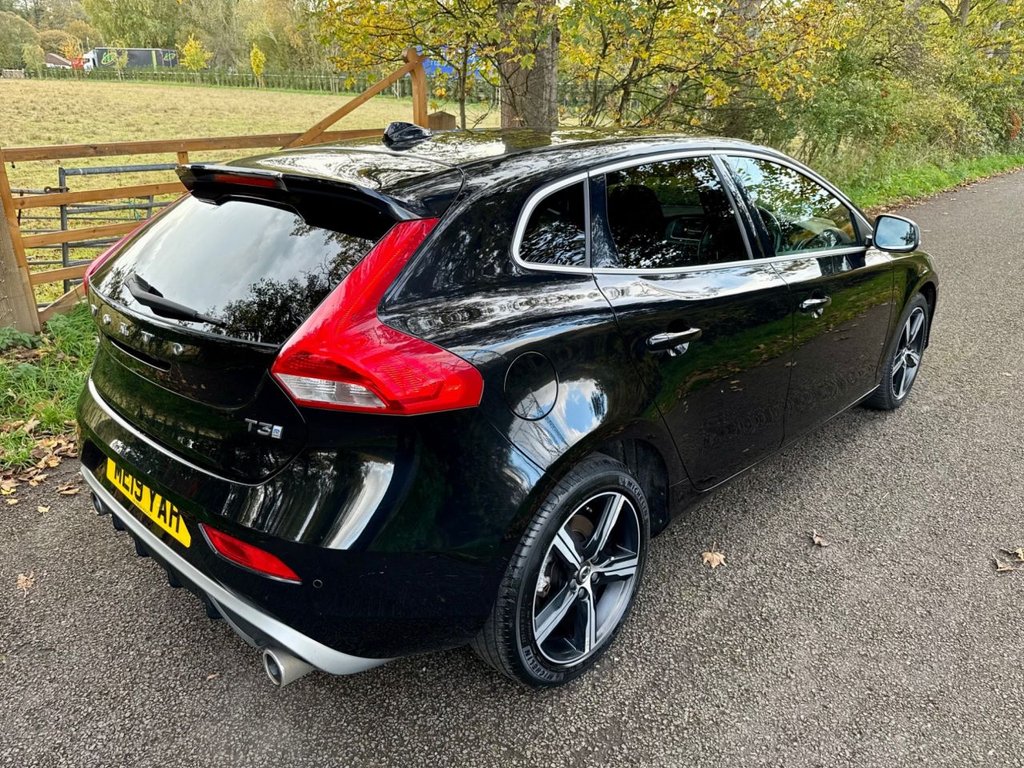 Used Volvo V40 2019 for sale - 76621663: Photo 5