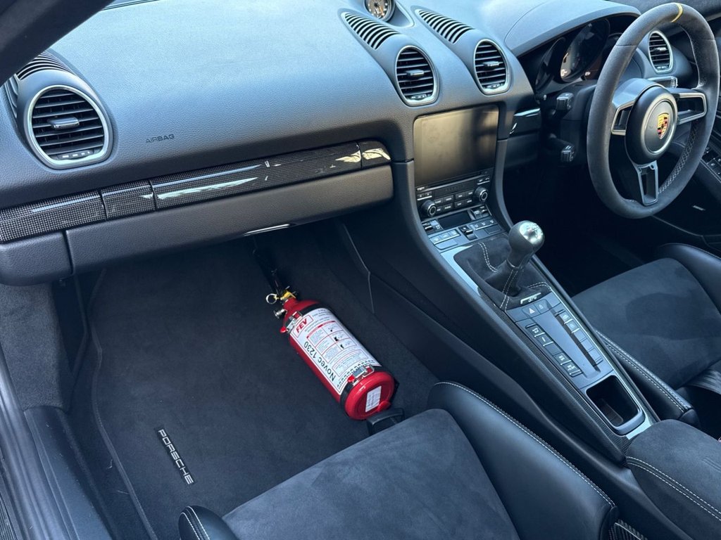 Used Porsche Cayman 2020 for sale - 77952457: Photo 14