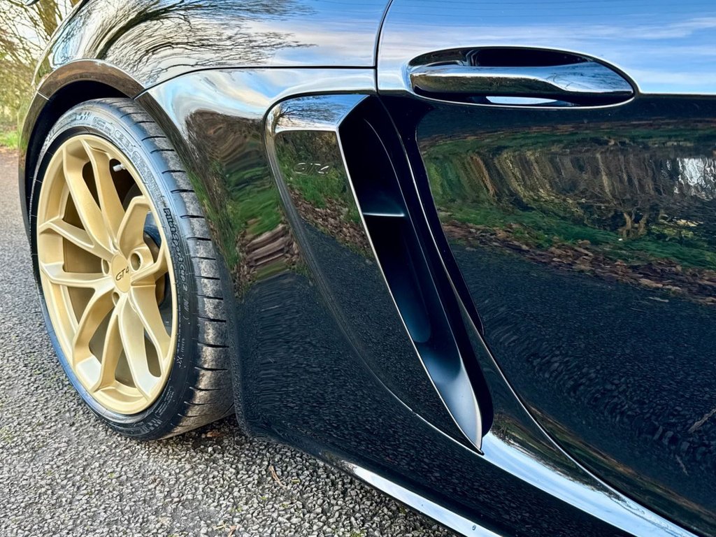 Used Porsche Cayman 2020 for sale - 77121489: Photo 11