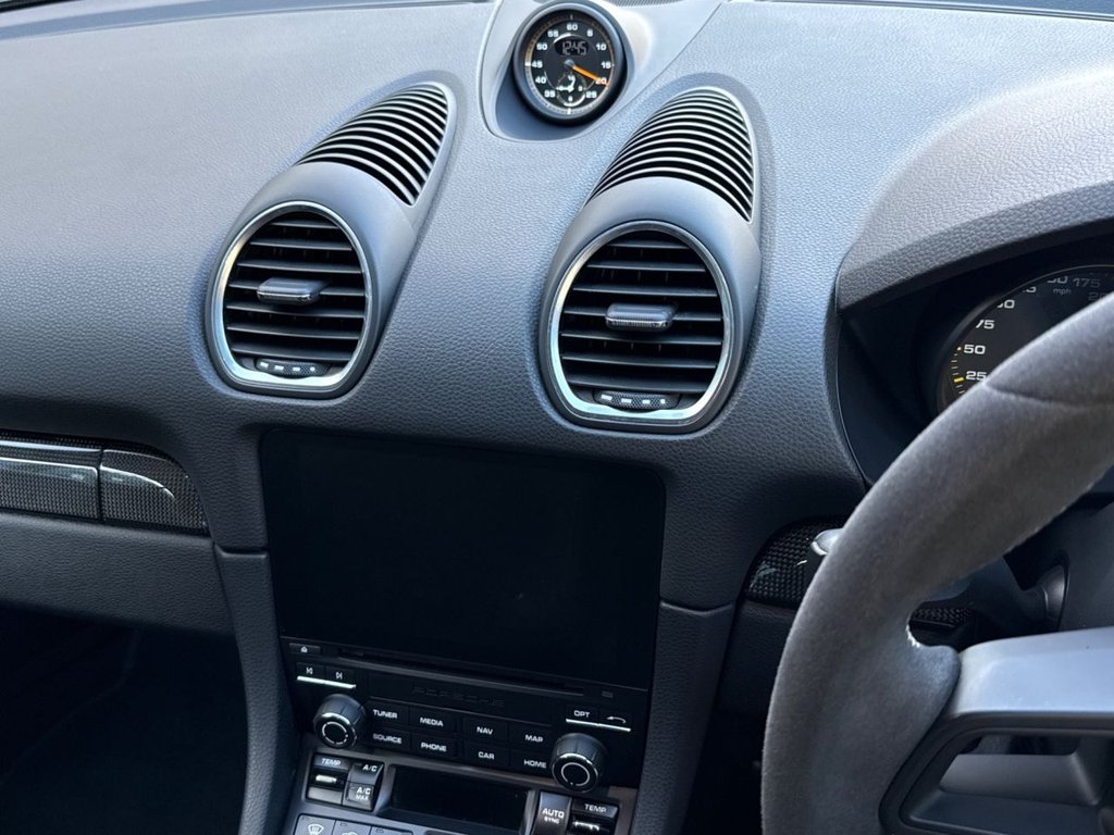 Used Porsche Cayman 2020 for sale - 77121489: Photo 16