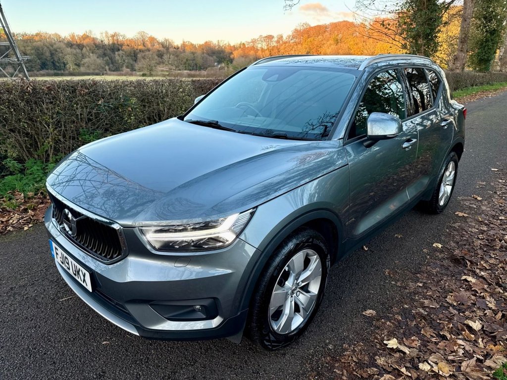 Used Volvo XC40 2019 for sale - 76621602: Photo 2
