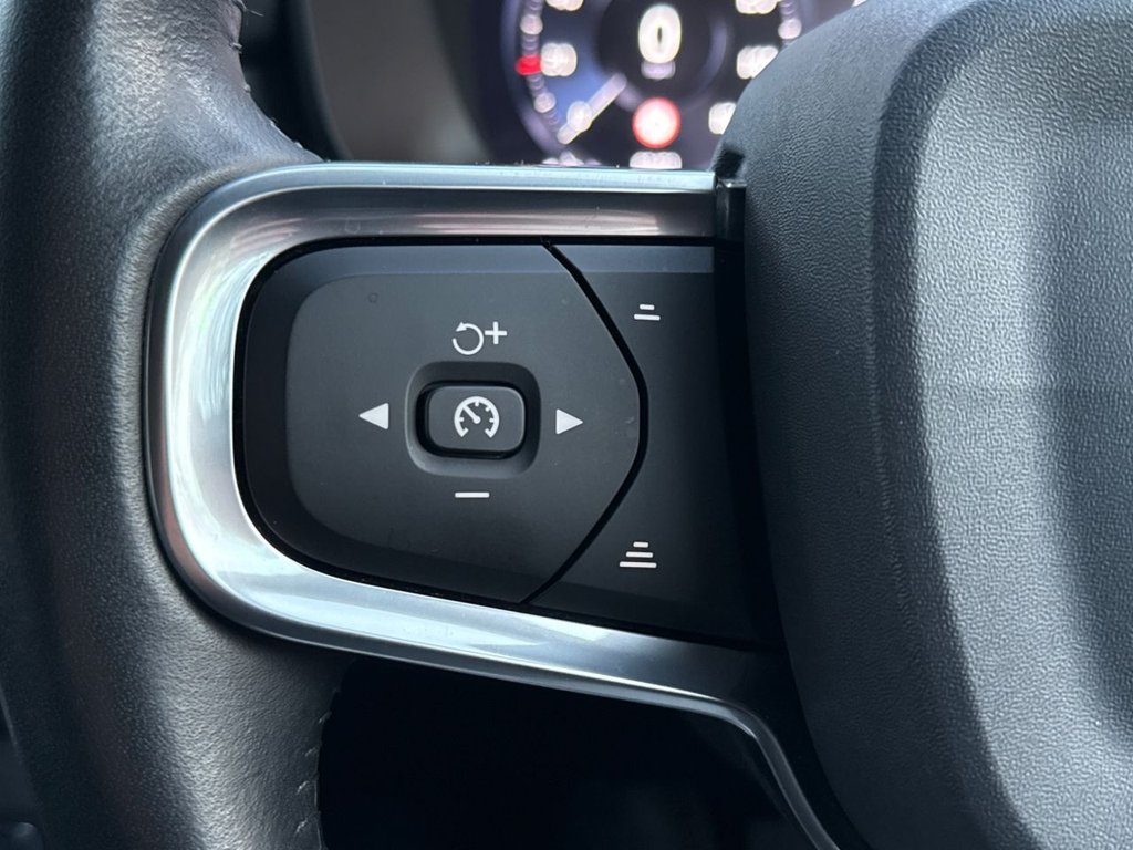 Used Volvo XC40 2019 for sale - 76621602: Photo 29