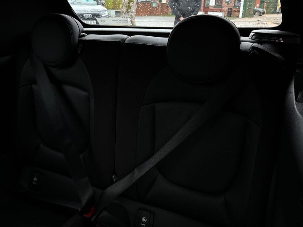 Used MINI Convertible 2018 for sale - 76655396: Photo 16