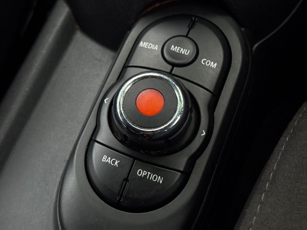 Used MINI Convertible 2018 for sale - 76655396: Photo 22