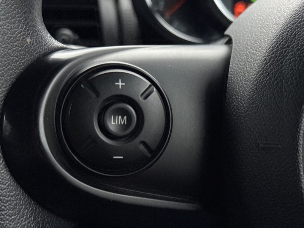 Used MINI Convertible 2018 for sale - 76655396: Photo 25