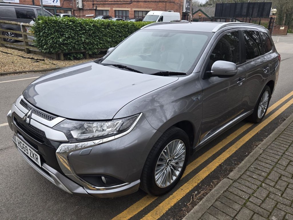Used Mitsubishi Outlander 2019 for sale - 77841349: Photo 2