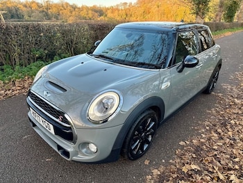 Used MINI Hatch 2017 for sale - 76617302: Photo