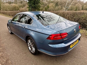 Used Volkswagen Passat 2016 for sale - 78056352: Photo