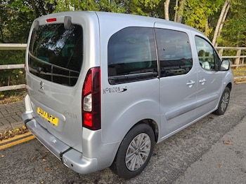 Used Peugeot Partner Tepee 2017 for sale - 76621585: Photo