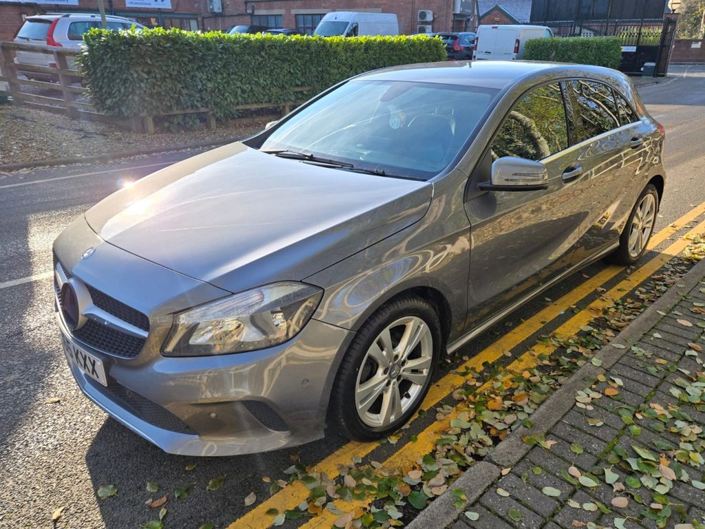 Used Mercedes-Benz A-Class 2015 for sale - 76655438: Photo 2