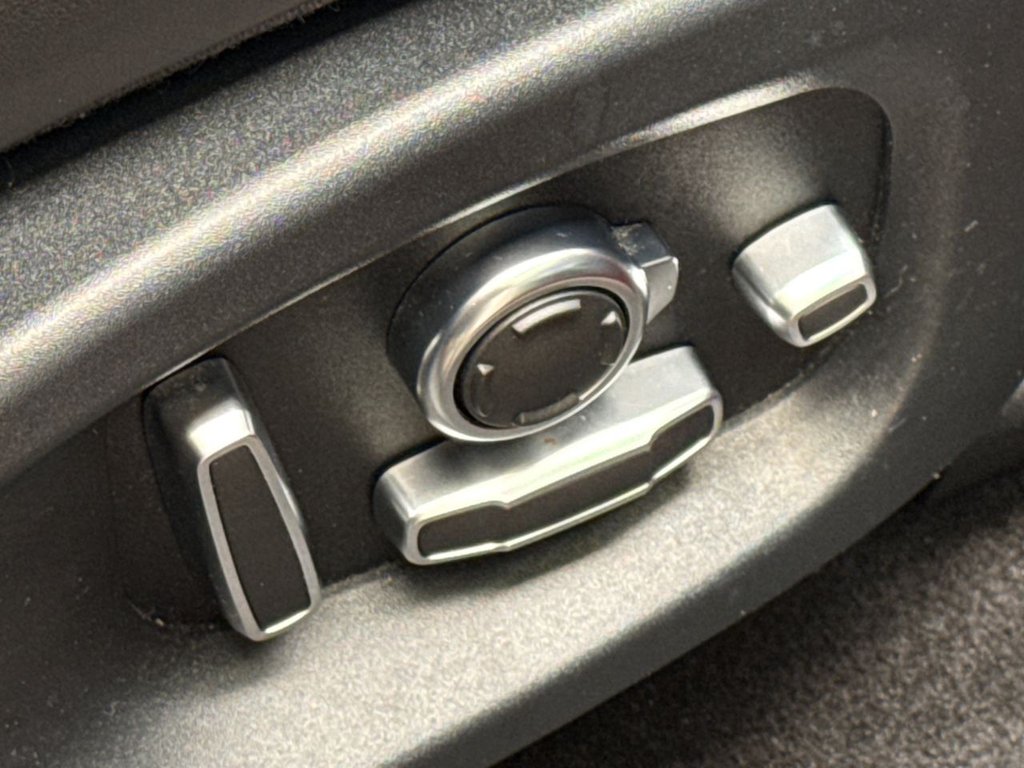 Used Jaguar E-Pace 2018 for sale - 77165914: Photo 33