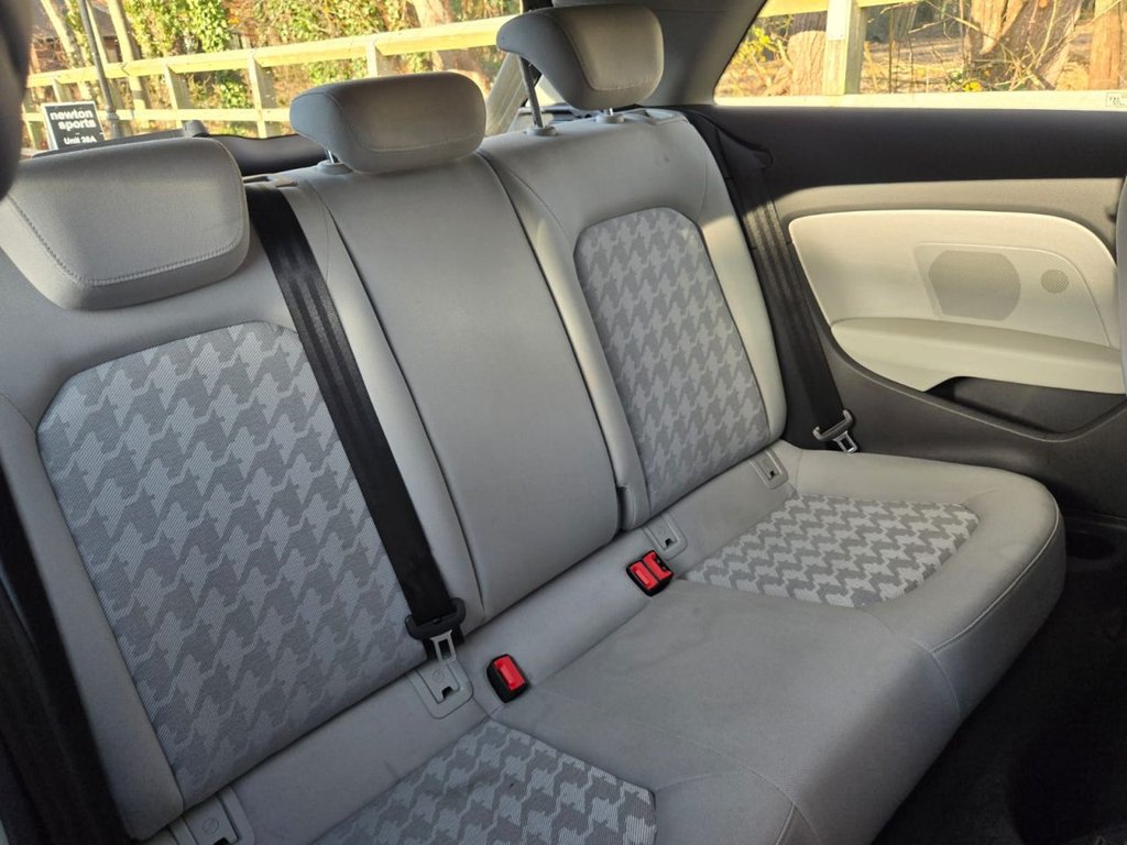 Used Audi A3 2014 for sale - 76867858: Photo 8