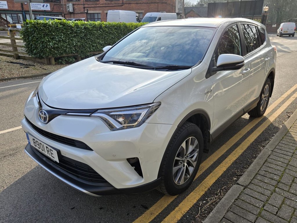 Used Toyota RAV4 2016 for sale - 77911021: Photo 2