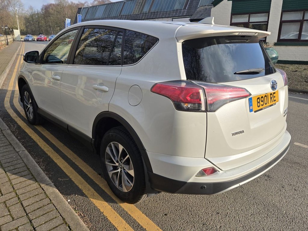 Used Toyota RAV4 2016 for sale - 77911021: Photo 3