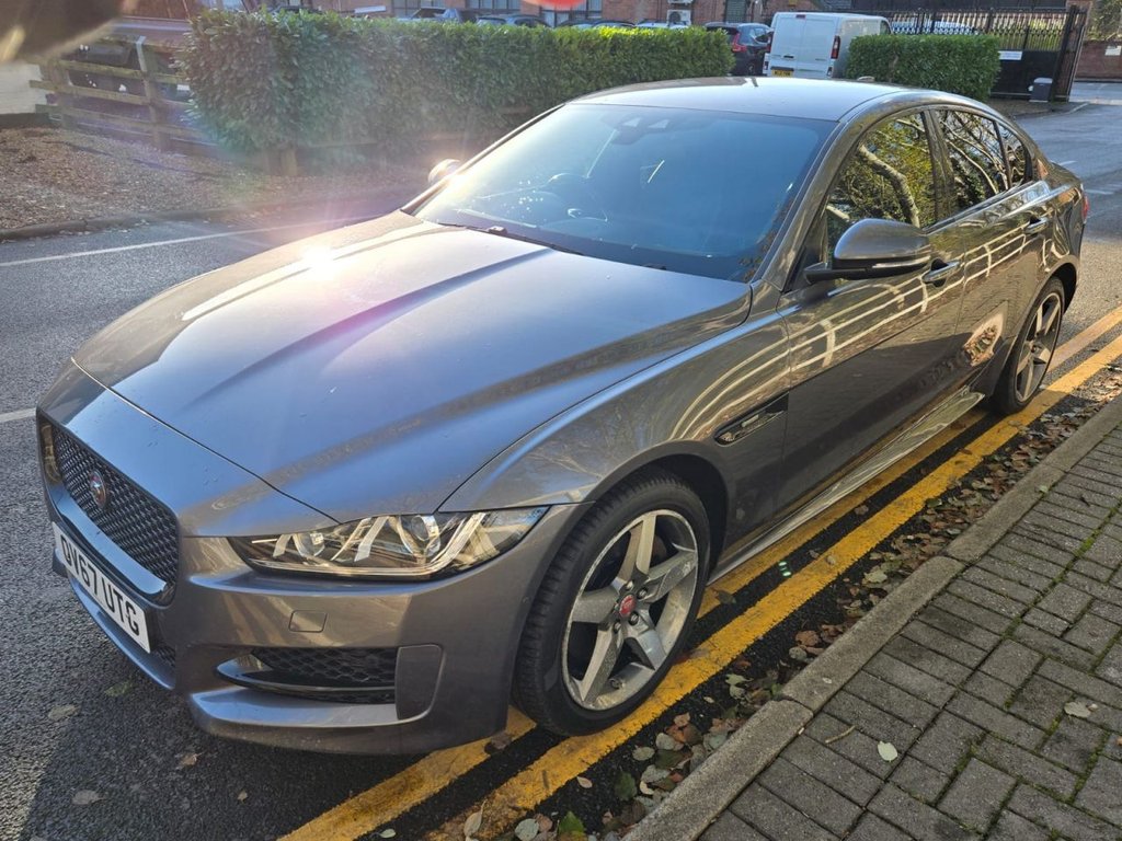 Used Jaguar XE 2017 for sale - 76686466: Photo 2