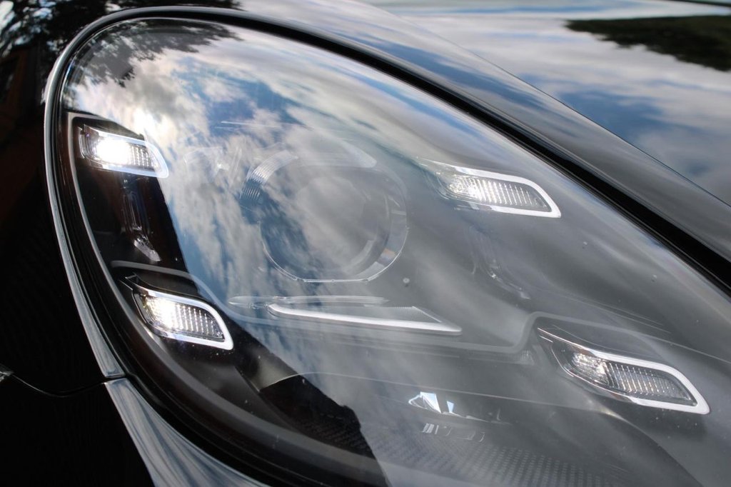 Used Porsche Cayman 2020 for sale - 76698783: Photo 3