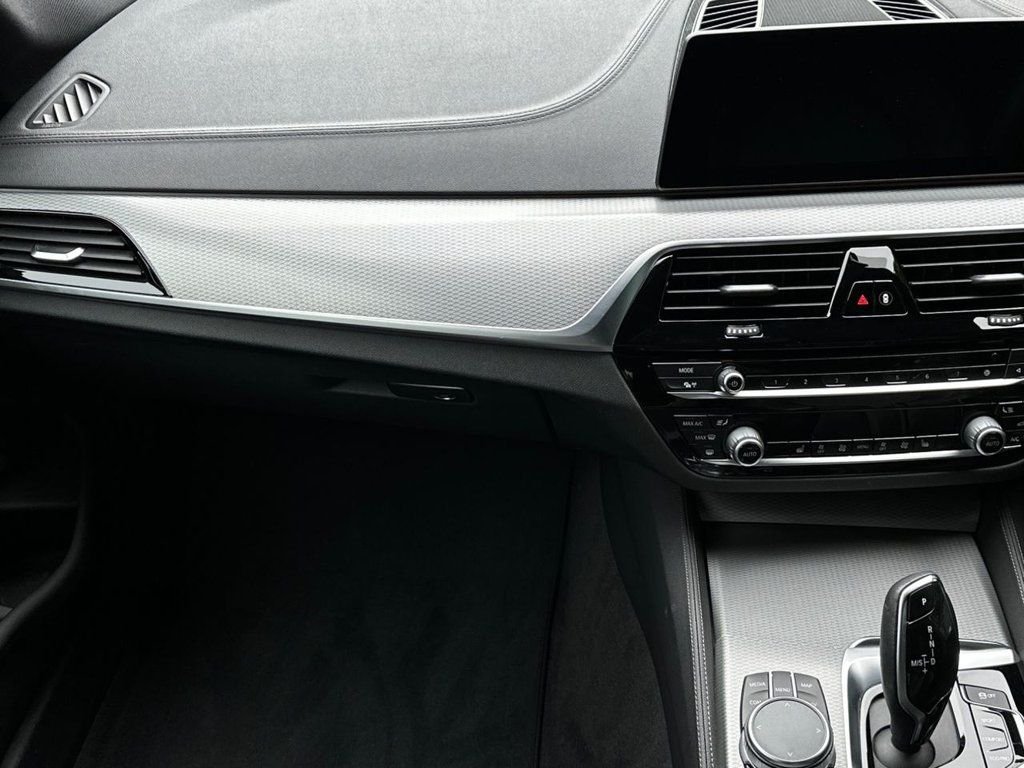 Used BMW 5 Series 2019 for sale - 77576158: Photo 11