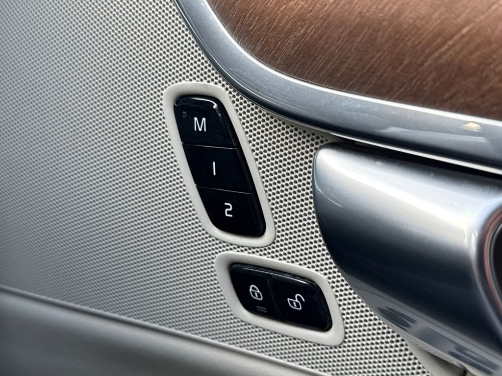 Used Volvo S90 2017 for sale - 76621608: Photo 24