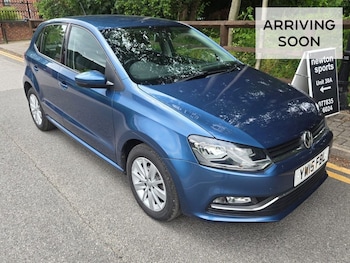 Used Volkswagen Polo 2015 for sale - 78943600: Photo