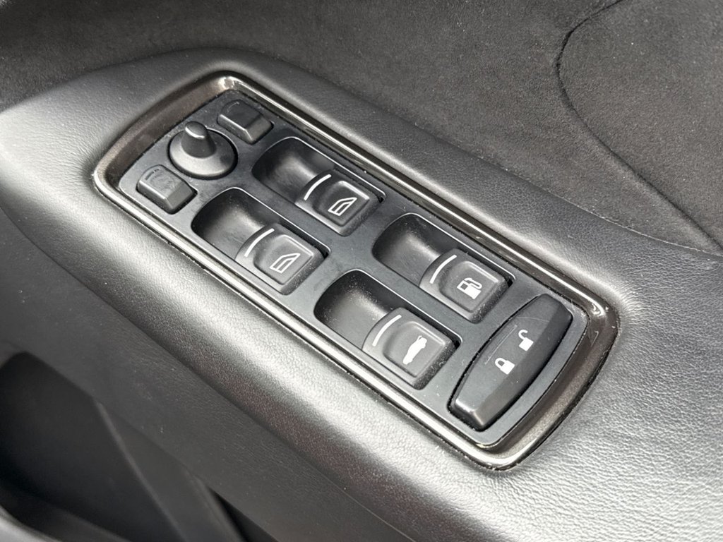 Used Aston Martin Vanquish 2013 for sale - 76725073: Photo 22