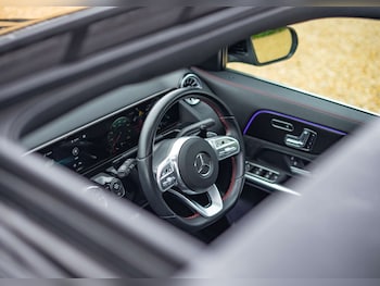 Used Mercedes-Benz GLA 2021 for sale - 77025197: Photo