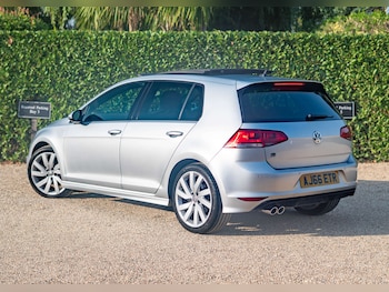 Used Volkswagen Golf 2017 for sale - 75724497: Photo