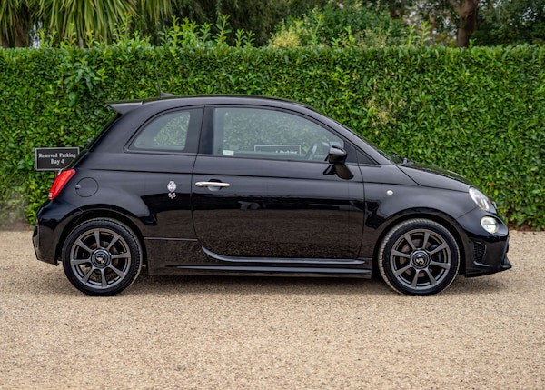 Used Abarth 595 2021 for sale - 76237429: Photo 2