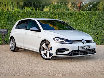 Used Volkswagen Golf 2017 for sale - 76070568: Photo
