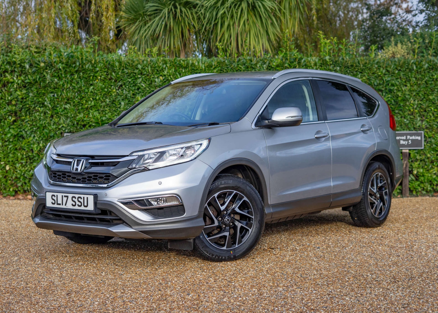 Used Honda CR-V 2017 for sale - 76751460: Photo 4