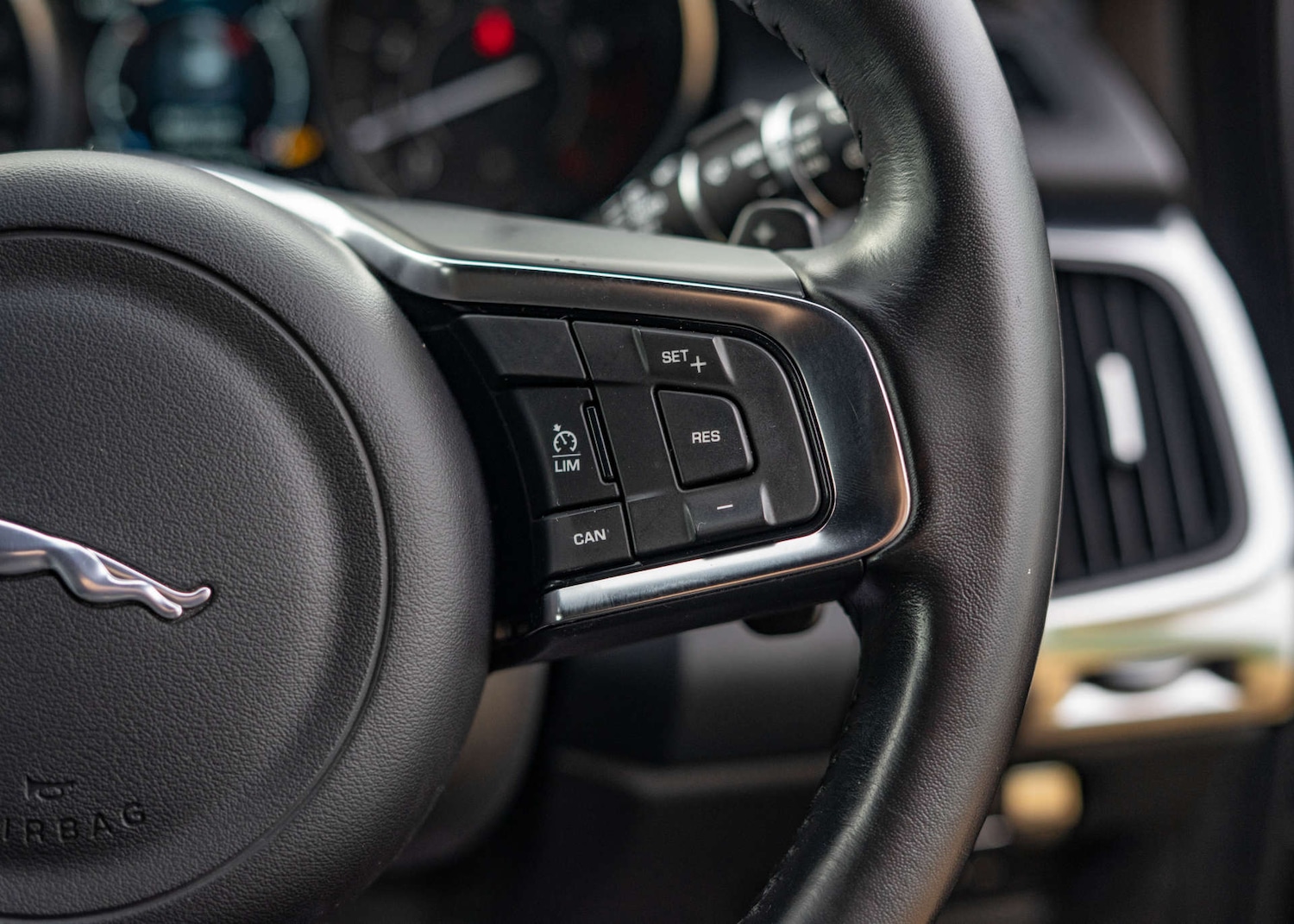 Used Jaguar E-Pace 2018 for sale - 76594540: Photo 22